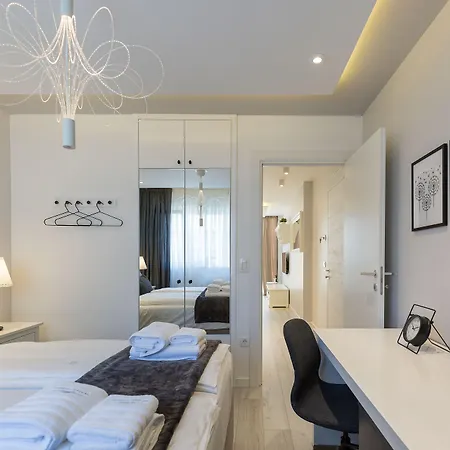 Πανσιόν Classy Design Ζαντάρ
